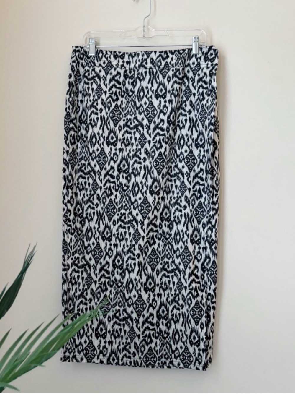 RipSkirt Hawaii Ikat Print Maxi Wrap Skirt Length 4 Medium